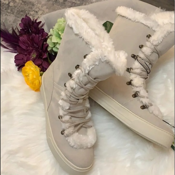 Merona Shoes - NEW! Cream Boots With Fluffy Fur Accents